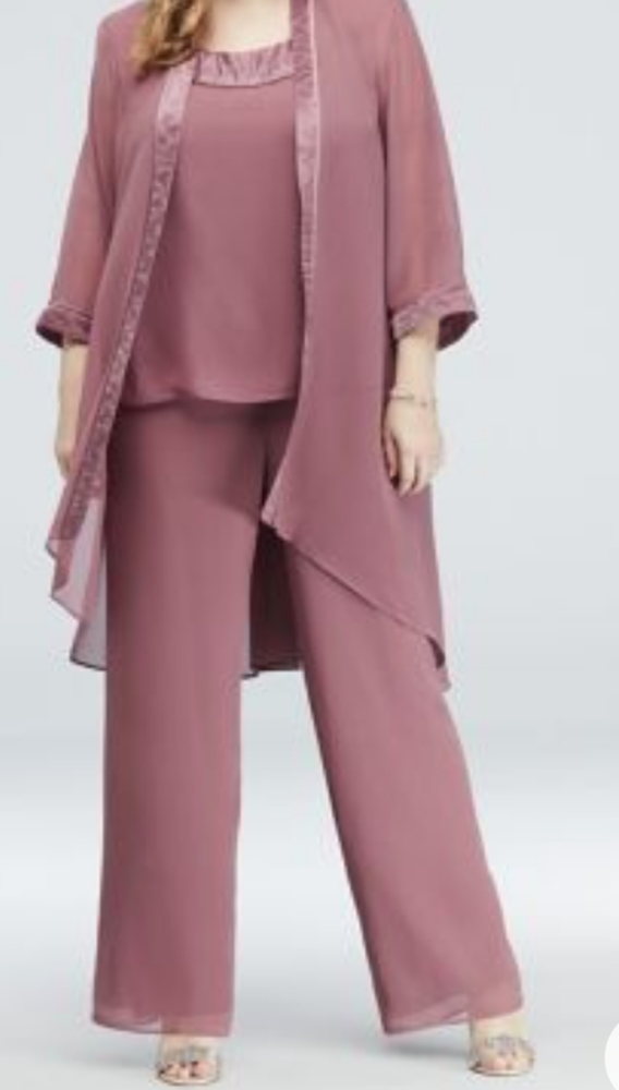 Le Bos 3 pc Pant Suits